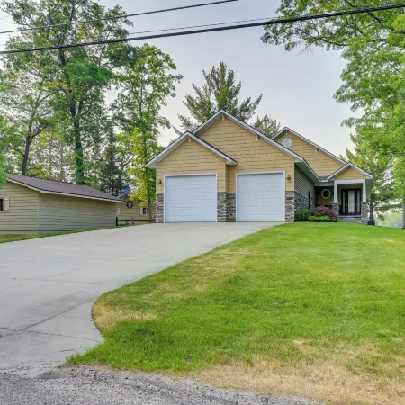 Luxe Waterfront Home w/ Private Lake Access!