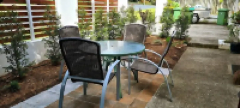 Mountain Views beside the Seaside.