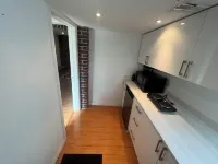 Cozy Studio Basement in a Quiet, Peaceful Neighborhood