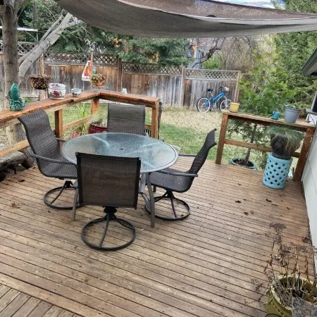 Historic Ohana House - Walk to Downtown Ashland, Hot Tub, Tiki Bar, Pet Friendly