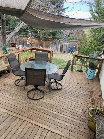 Historic Ohana House - Walk to Downtown Ashland, Hot Tub, Tiki Bar, Pet Friendly