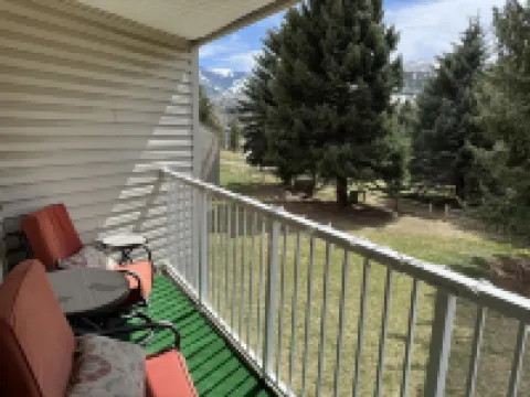 Cozy Mountain retreat Nottingham Lake Front on Avon near Beaver Creek Ski Area