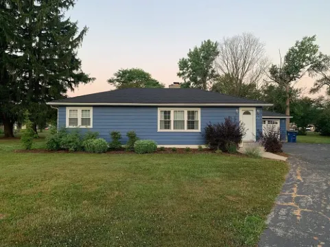 Caitlin's Cottage - Peaceful 2BR Retreat in North Marion