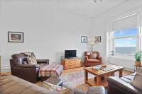 Beautiful house with spectacular views of the Pier, Lighthouse,beach and sea.