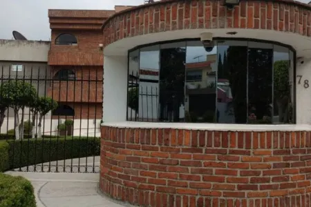 AMPLIO DEPARTAMENTO EN INTERLOMAS Отели в г. Наукалпан