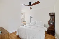 4-bedroom 3.5 Bathrooms townhome located downtown Wilmington, DE  with W/D!