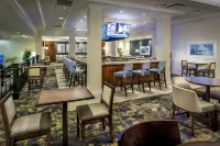 DoubleTree by Hilton Columbia - bar
