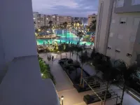 Gorgeous apartment at Palm Lake Resort のホテル