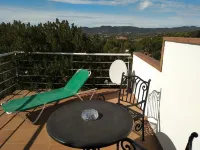 Entire house near Barcelona ideal families and groups. Guaranteed fun.