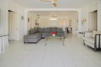 Relax and unwind at Casa Del Compadre in tranquil Silver Sands, Jamaica Hotels in Duncans