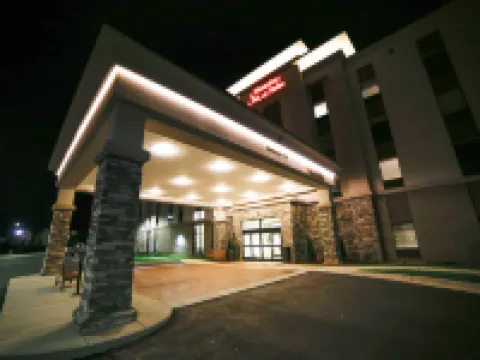 Hampton Inn & Suites Forest City Hotels in Forest City