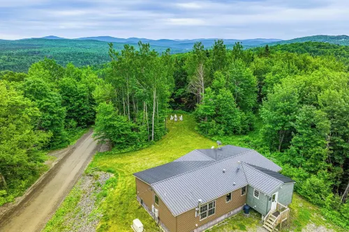 Peaceful Pittsburg Home: 4 Mi to Lake Francis! - Wifi