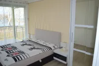 Siófok Ezüstpart Granada 2 Közvetlen Vizparti 50 Méter Teljes Panorámás Apartman Hotels in Balatonszeplak - Ezustpart