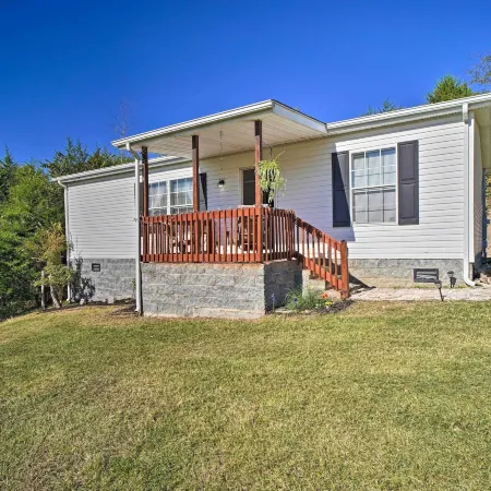 Private Yard & Fire Pit: Pet-Friendly Midway Abode