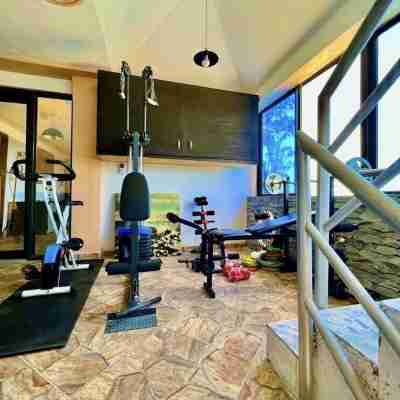 Romantic Condo Vivymitchel Apart Fitness & Recreational Facilities