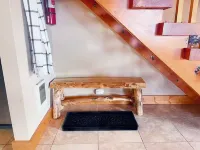 Ponderosa Paradise - NEW w/ King Bed! Pets OKAY