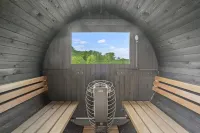 Luxury Airstream Glamping Unit 4 of 6, On-Site Hiking, Private Hot Tub and Sauna