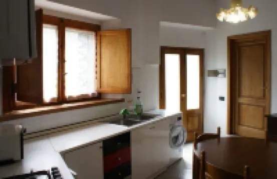 Poli Bolzoni House in Historic Center