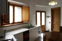 Poli Bolzoni House in Historic Center