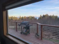 1 bed, 1 bath, breakfast included, full kitchen, washer/dryer, and rental car.