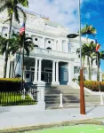BigPlace 2BR 3Beds,WF, tv, balcony&Park with PowerBackUp