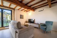 Stone house in nature for relaxation, adventure or online work