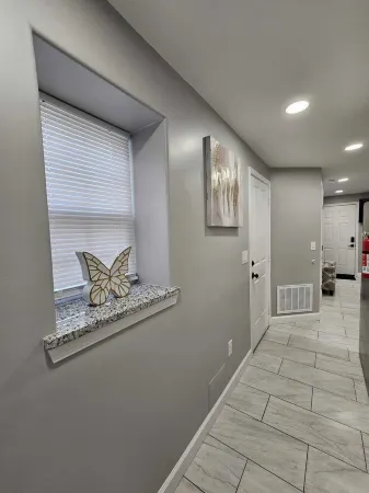 Charming 1-bedroom apartment in Lumberton with AC, WiFi Отели в г. Ламбертон