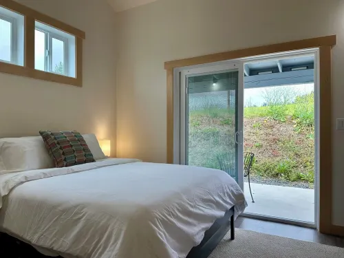 European Style Cottage in Oregon's Willamette Valley Wine Country - Cottage #2