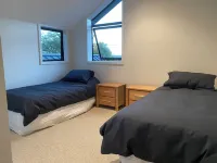 Modern Retreat in Lynmore, Rotorua Hotels in Lynmore