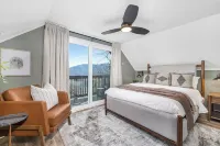 Game Room, Hot Tub, Pet-Friendly, Fire-pit, Views on 3-Acres in Seven Devils