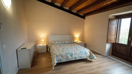 3 bedroom apartment in sicily Отели рядом с Аэропорт Комизо