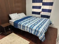 Cozy little house with huge yard Hotels in Vulcan