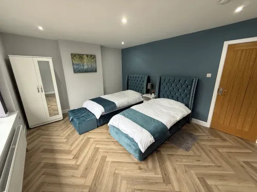 Luxurious 3-bedroom apartment with WiFi in charming Wolverhampton