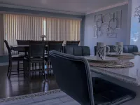 Luxurious 4-bedroom house 30min near downtown Chicago Hotel a Burbank