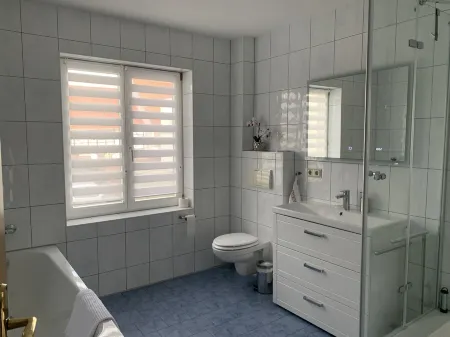 Bella Vita-außergewöhnliches Appartment in der Residenzstadt Gotha mit Parkplatz Отели в г. Гота