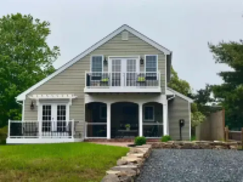 Charming spacious 4+bdrm Cape May Beach House WOW Hotels in West Cape May