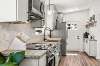 Newly Rennovated • Walking Distance to Downtown • Cripple Creek Donkies