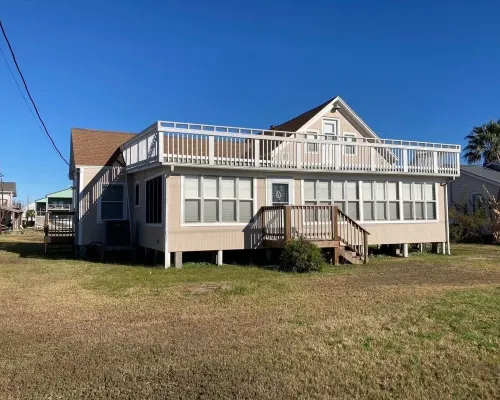 Renovated Historic POC Bayhouse! Hotels in Port O'Connor