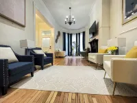 Spacious 5-bdrm house w/ WiFi, AC, and Laundry in charming MT. Vernon Baltimore