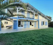 Landes villa with swimming pool