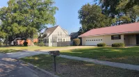 Well stocked 3-bedroom house in best part of peaceful Picayune with games, BBQ. Hotels in Picayune