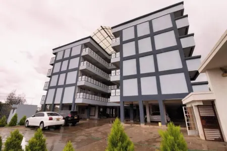 Arabel's Place 1BR, California Plaza