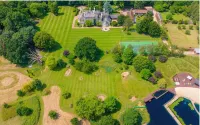 Country Estate Property Near Windsor Castle-Former Home of Geri Halliwell 도니 호 주변 호텔