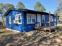 Tyler Bend and Gilbert area 2-bedroom cabin Hotels in Searcy County