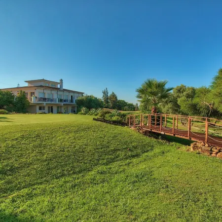 Colina Verde Resort