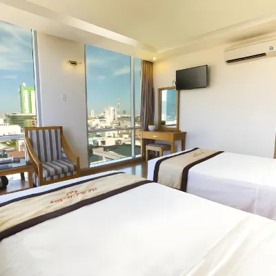 Nhat Linh Hotel & Suites Da Nang ファップラム寺周辺のホテル