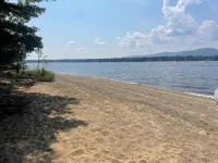 Great Sacandaga Lake 4 Season Cabin - Leaf Peeping Availability!