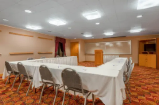 Baymont by Wyndham Plainfield/ Indianapolis Arpt Area