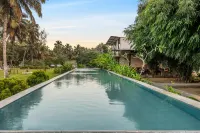 Atmaveda Riverside Homestay - Pools