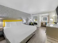 Hillstone Inn Tulare, Ascend Hotel Collection Hotels in Tulare